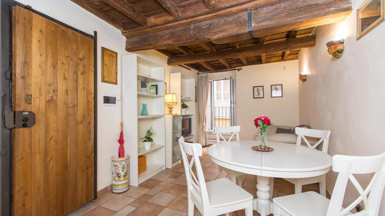 Rental In Rome Falegnami Exterior photo